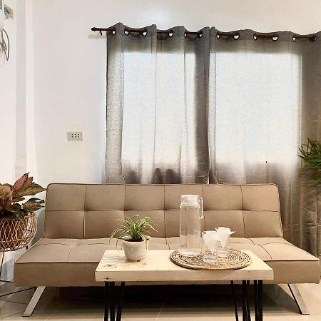 Best Studio Flat W/ Netflix Near Airport And Beach! Lapu-Lapu City Luaran gambar
