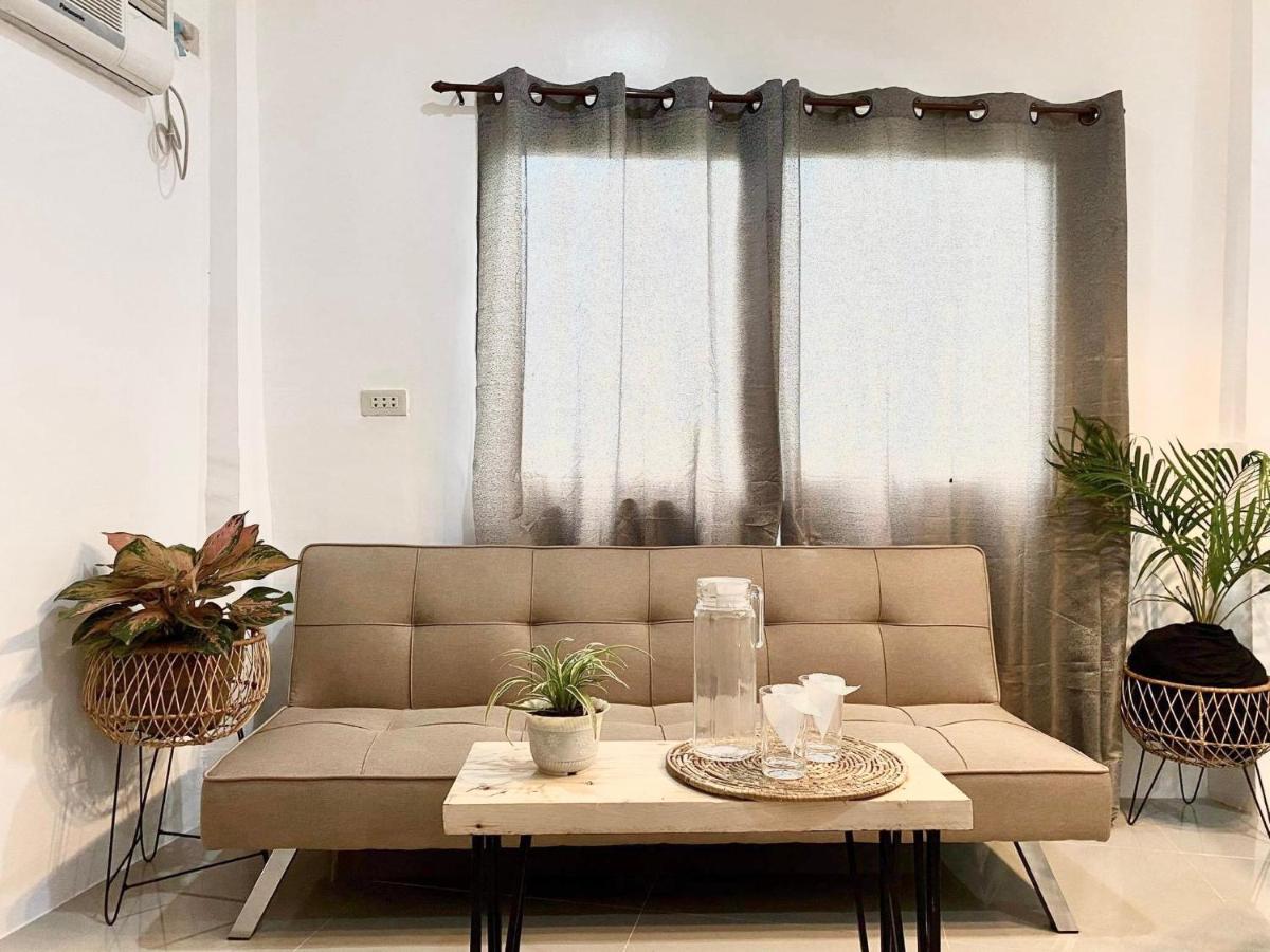Best Studio Flat W/ Netflix Near Airport And Beach! Lapu-Lapu City Luaran gambar
